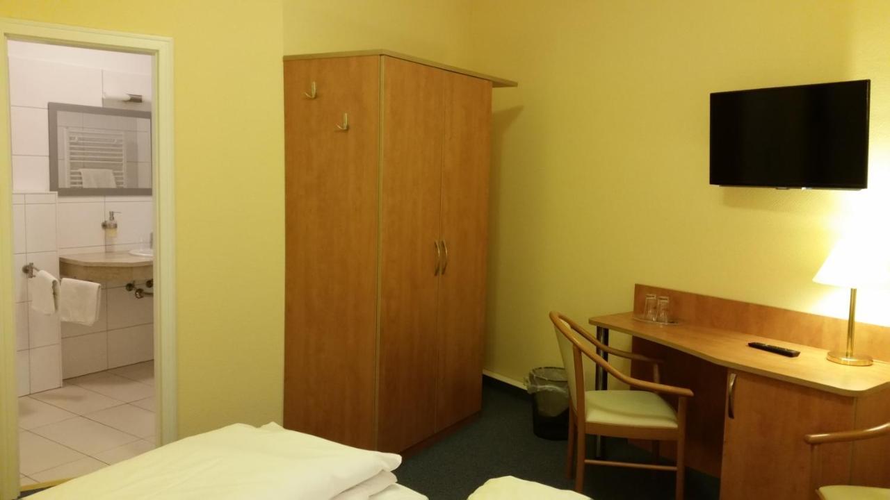 Ebeleben Hotel Thueringer Hof מראה חיצוני תמונה