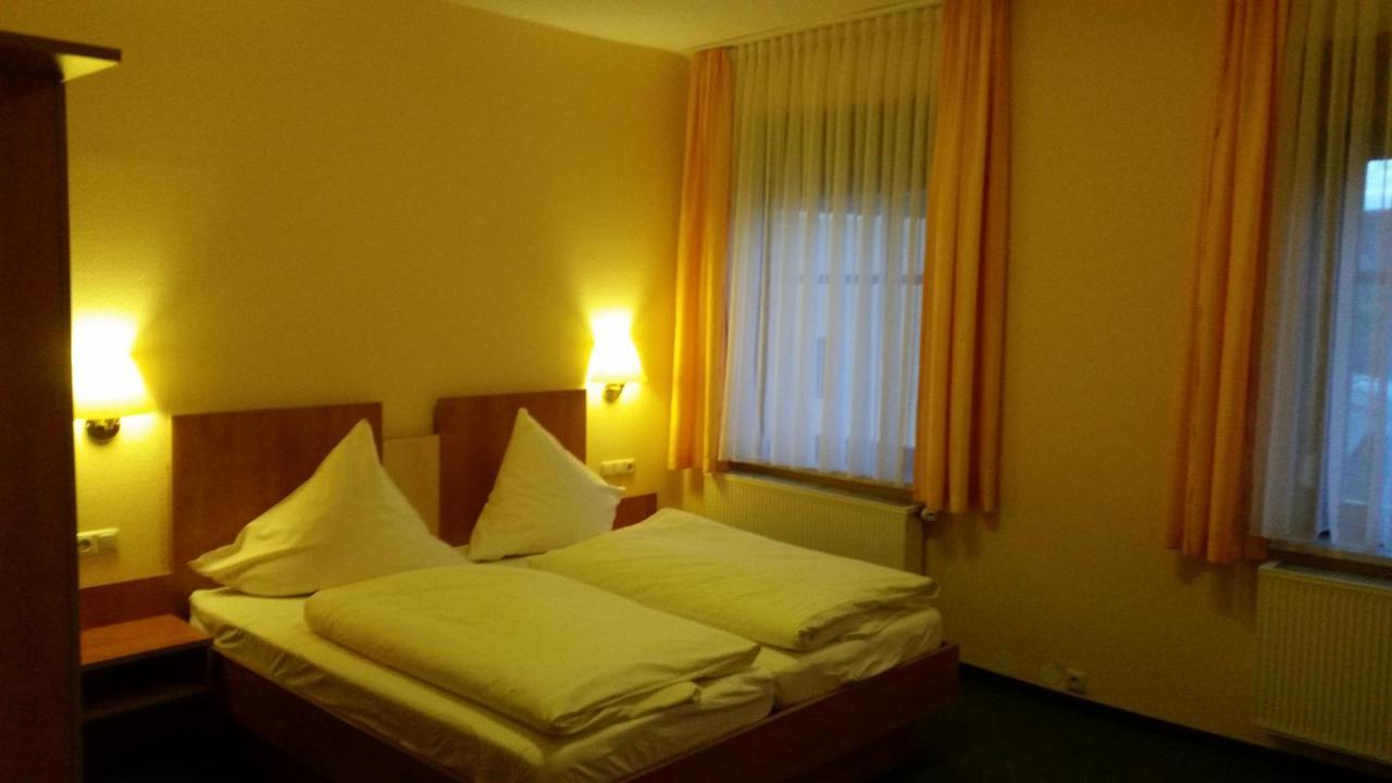 Ebeleben Hotel Thueringer Hof מראה חיצוני תמונה