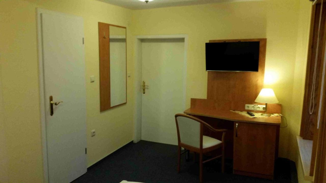 Ebeleben Hotel Thueringer Hof מראה חיצוני תמונה